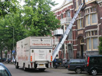 Verhuizer met verhuislift